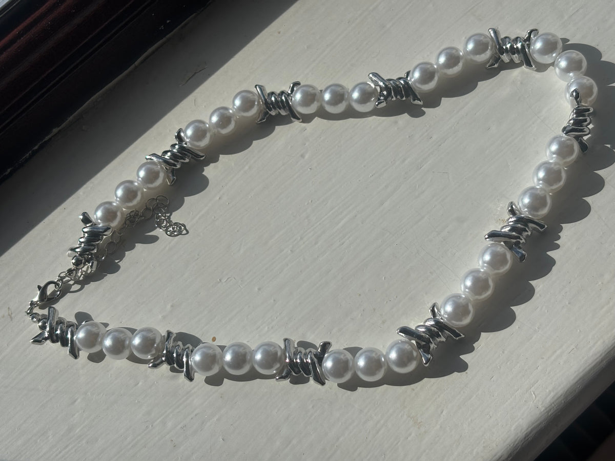 Silver and Pearl Barbed Wire Chain