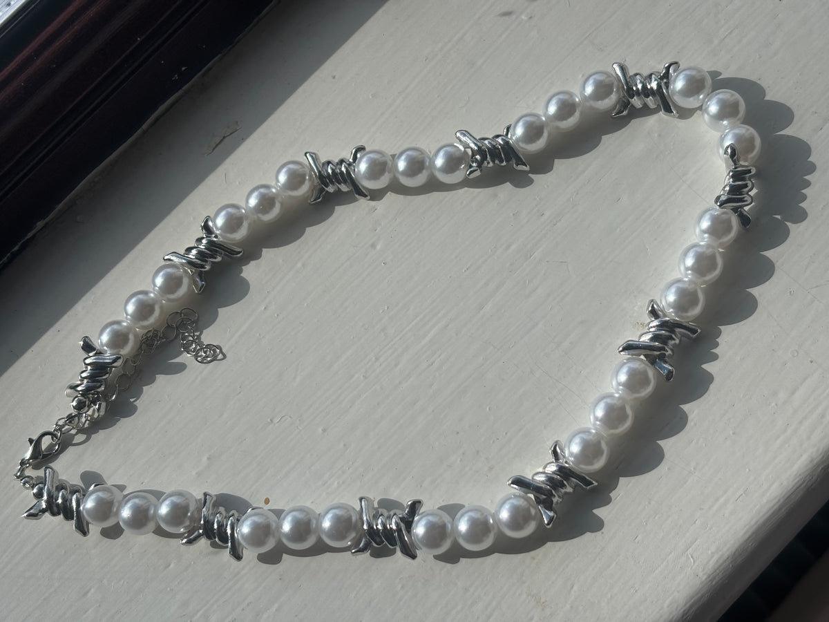 Silver and Pearl Barbed Wire Chain